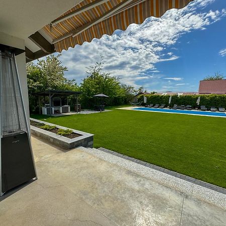 Săftica Lahuzur - Casa De Vacanta - Therme Balotesti & Aeroport Otopeni מראה חיצוני תמונה